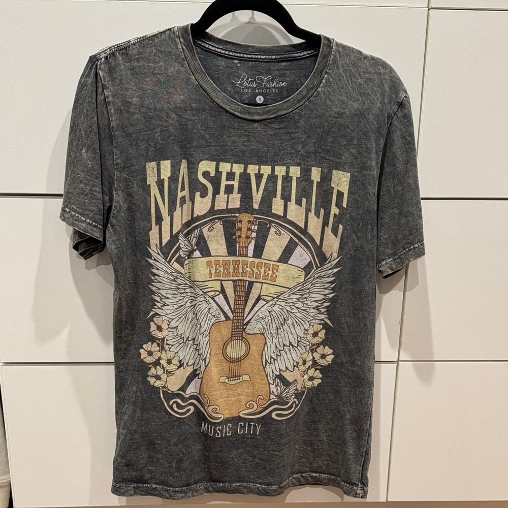 Nashville Graphic T-Shirt